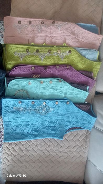 Безрукавки в этно стиле