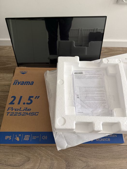 Monitor touchscrean iiyama T2252MSC
