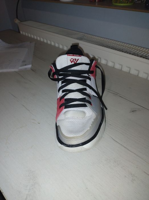 Vând Jordan one take 5