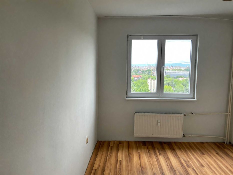 Дава се под наем Тристаен апартамент в Пловдив, Тракия - 114 кв.м за 500 € - Снимка #2