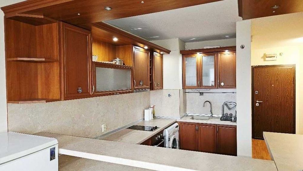 Прекрасен двустаен апартамент в Люлин 7!