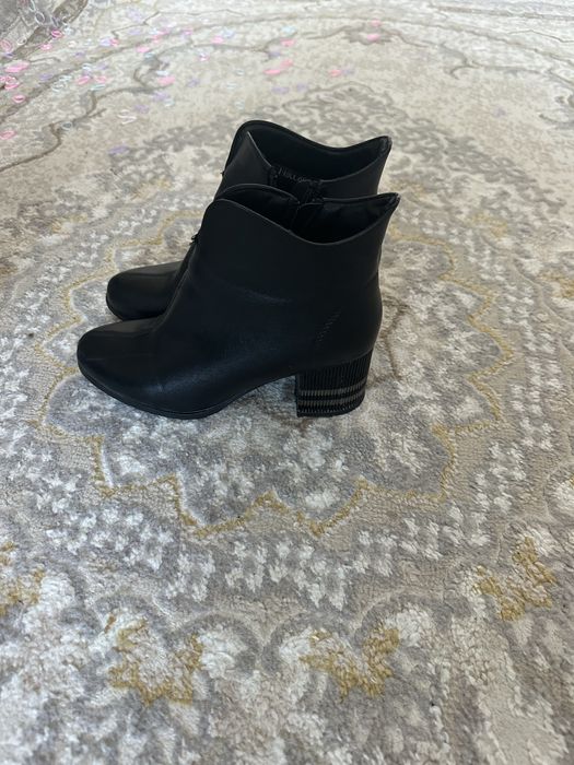 Продам весенюю обувь