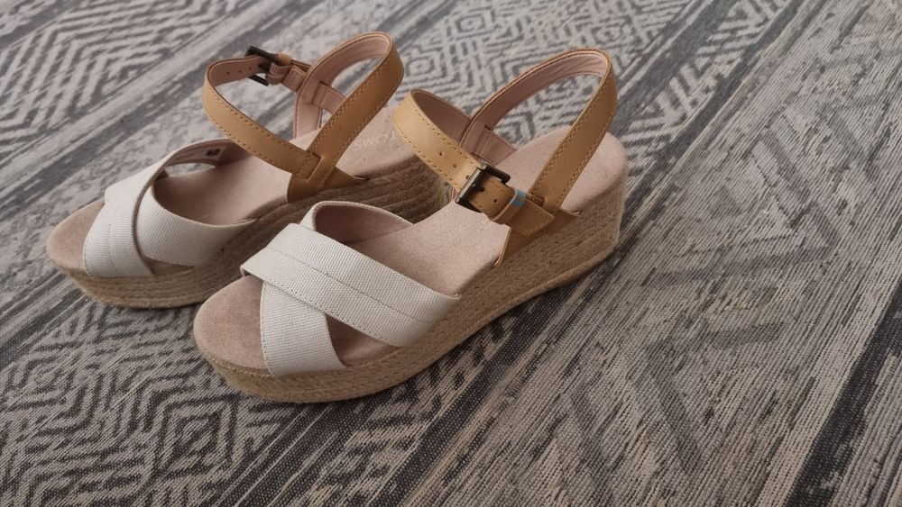 Сандали на платформа 38 номер