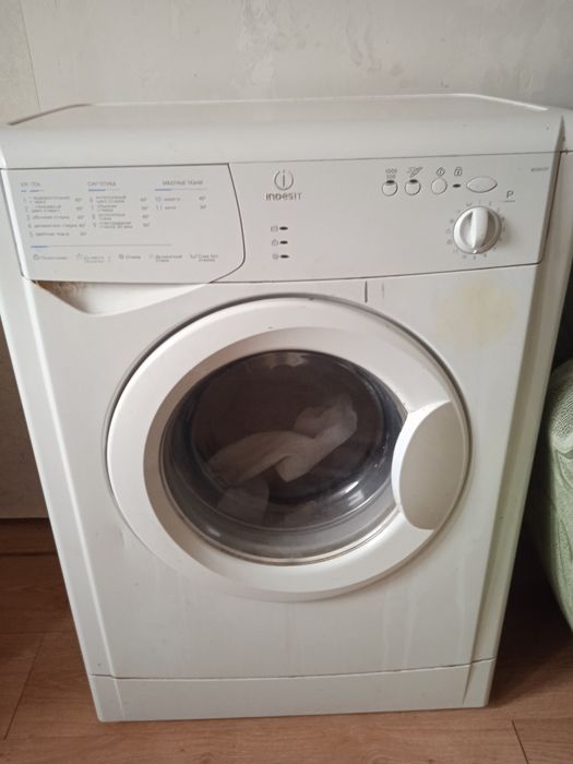 Машинка автомат продам