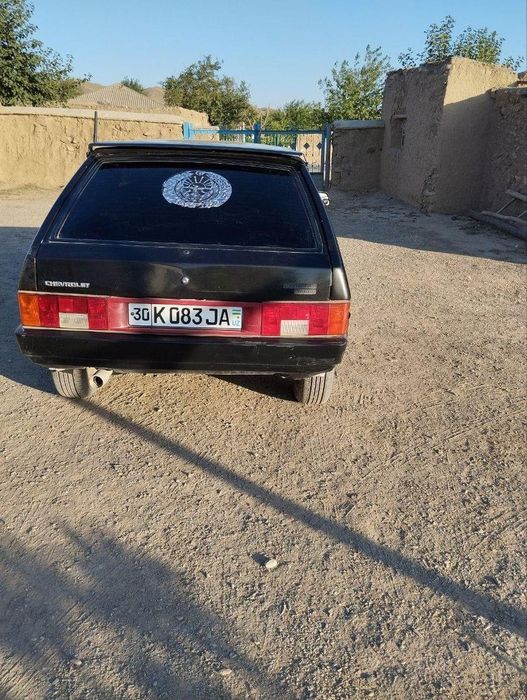 Лада 09 мошин сотилади