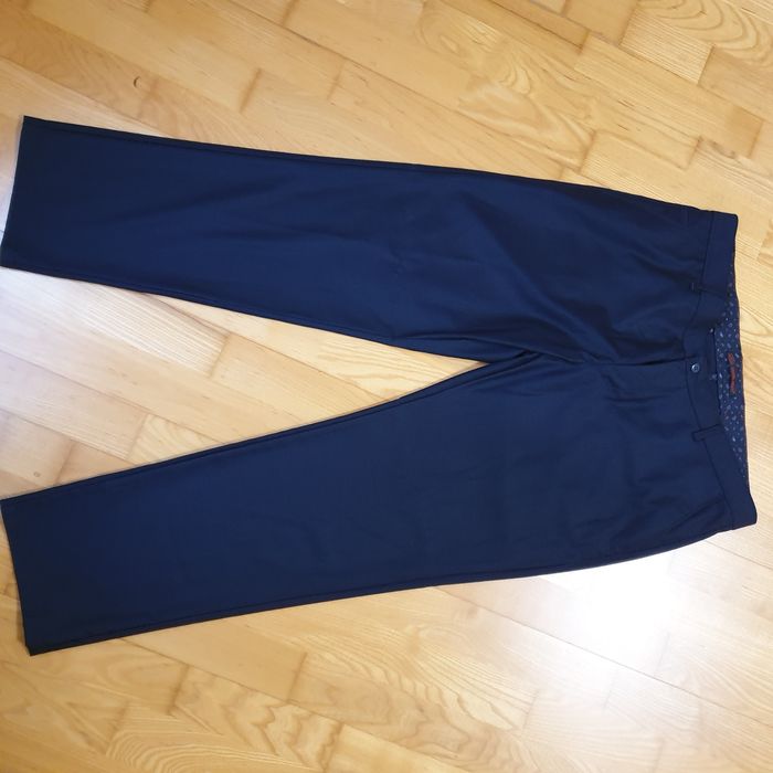 Pantaloni bărbați casual Daniel Hesti,mar 48,,Noi