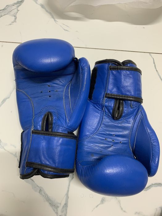 Перчатки боксерские TOPTEN