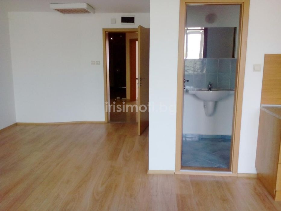 Дава се под наем Офис в София, Център - 68 кв.м за 408 € - Снимка #4