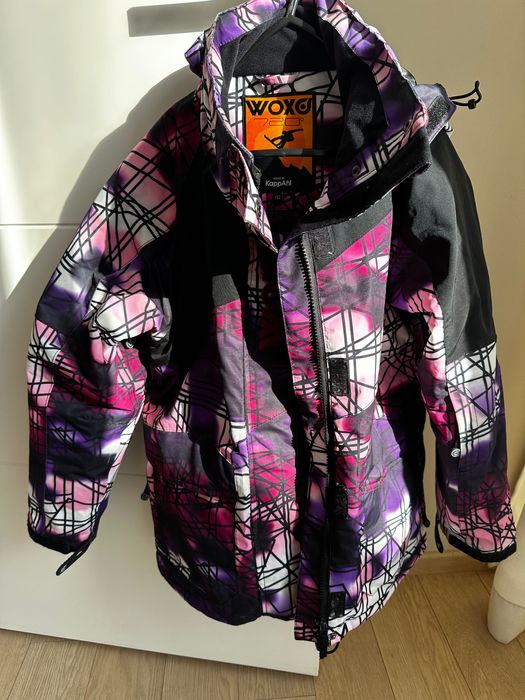 Страхотно детско яке, р-р 152 за зимни спортове