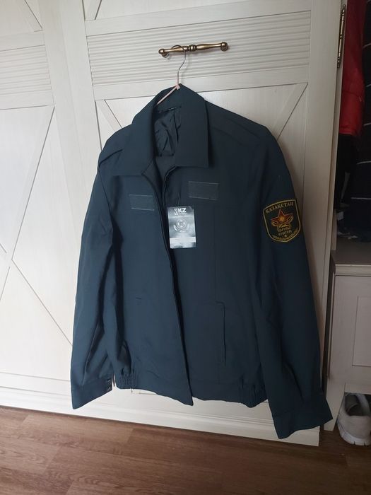 Продам китель,парадные костюмы,рубашки,