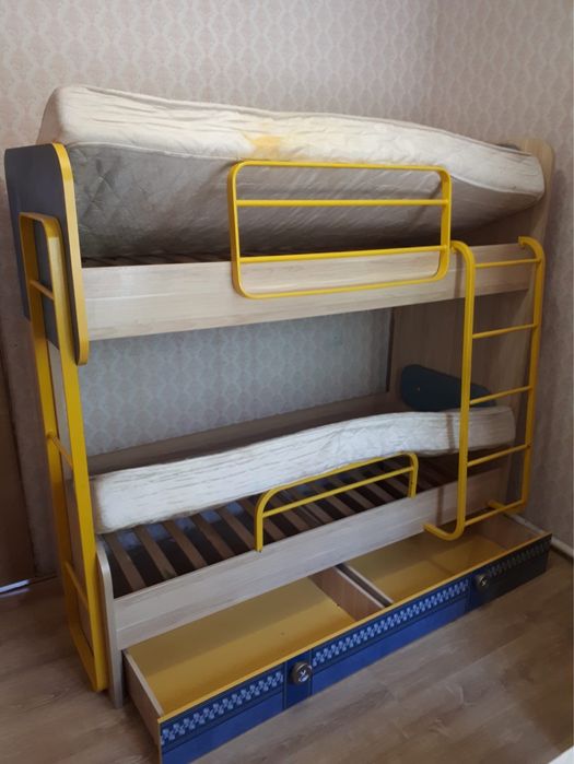 Комплект детской мебели: кровать, шкаф, стол, тумба (Jeans)