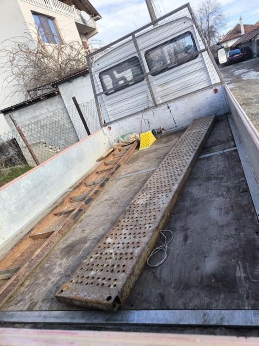 Сондажна машина с камионче