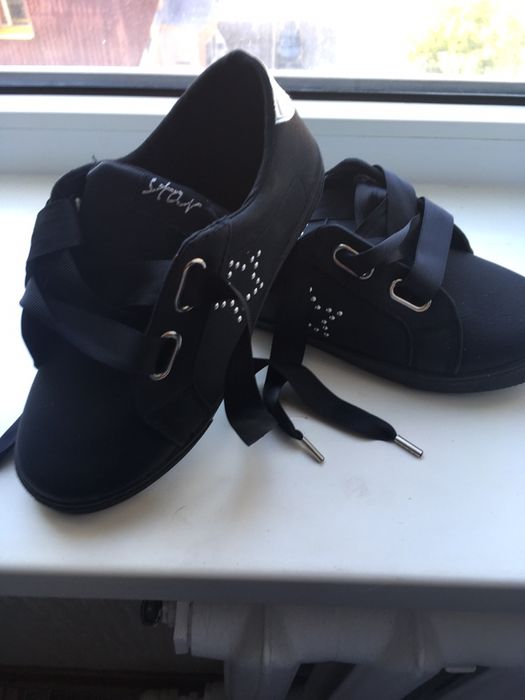 Кроссовки 34 размер