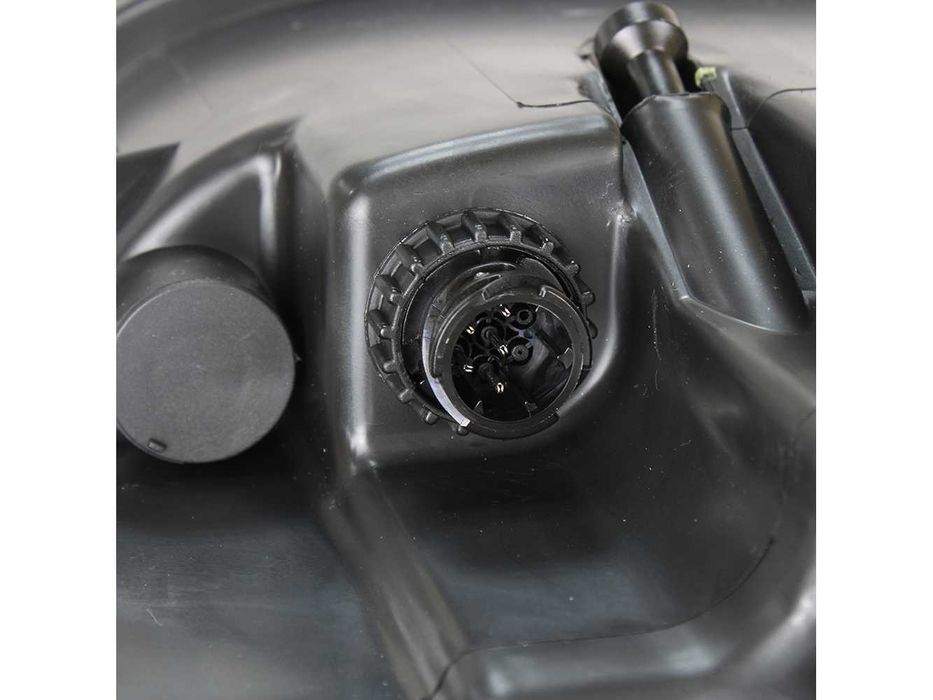 Фарове Фар за Мерцедес Актрос МР2 / MERCEDES ACTROS MP II 2004 - 2008