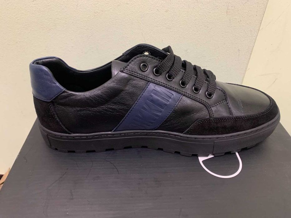 Продавам мъжки обувки Bikkembergs от естествена кожа и велур 43 номер