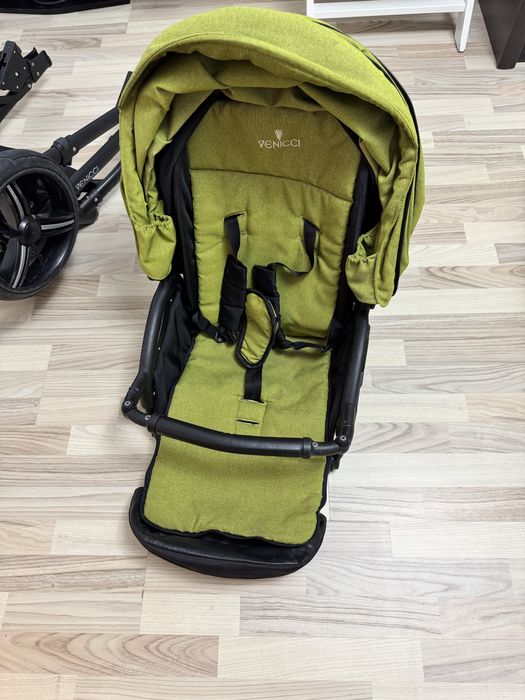 Carucior 3 in 1 Venicci verde