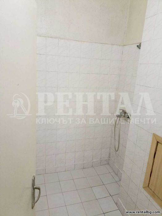 Дава се под наем Тристаен апартамент в Пловдив, Център - 86 кв.м за 408 € - Снимка #10
