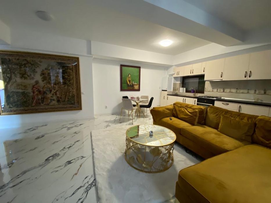 Apartament de inchiriat!