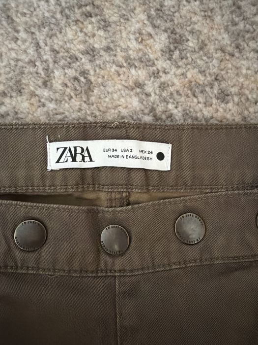 Дамски карго панталон Zara