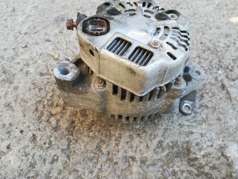 Алтернатор стартер Toyota Hilux 2.5 TD D4D Тойота Хайлукс