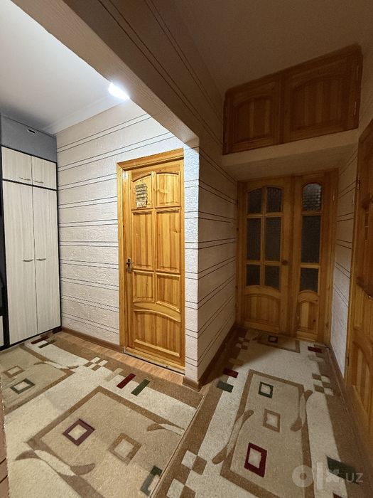 Yunusobod 10-kv 2 xona 3 xona qilingan Srochna sotiladi