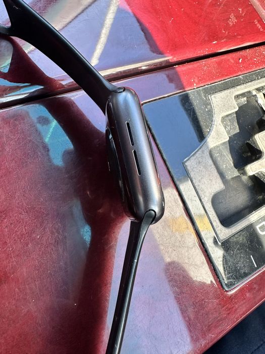 Apple watch Se (часы)