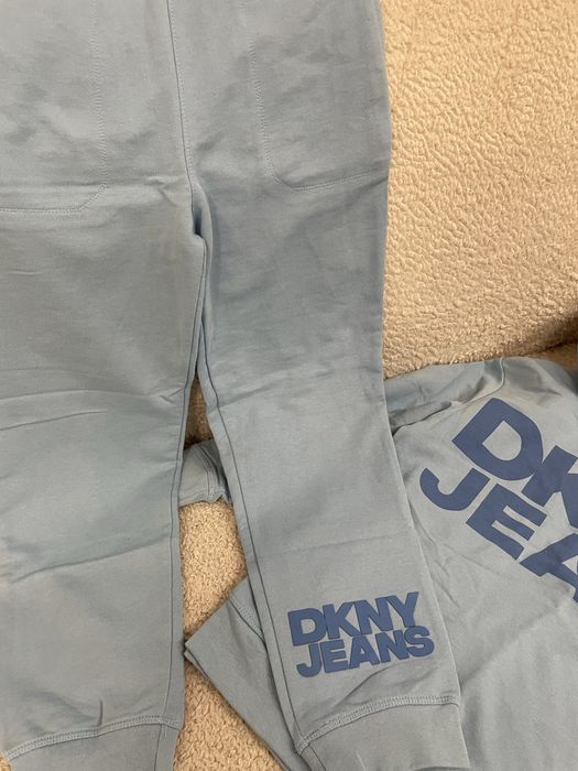 Детски екип на DKNY