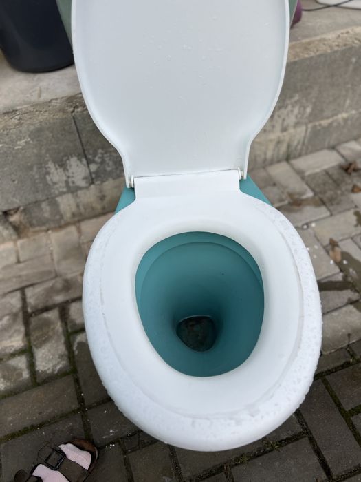 Vand wc cu rezervor si chiuveta cu picior