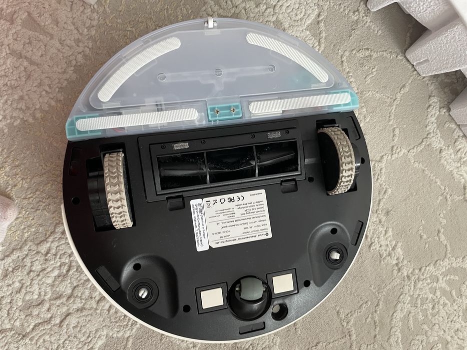 Продам робот пылесос Новый