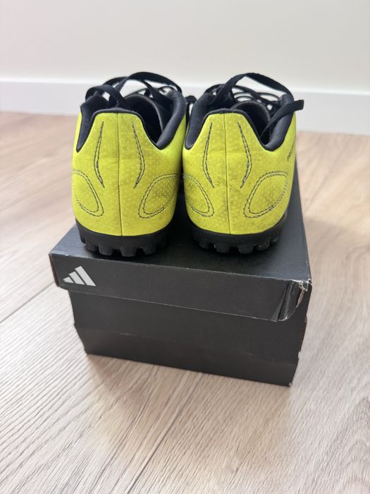 Ghete fotbal Adidas 34