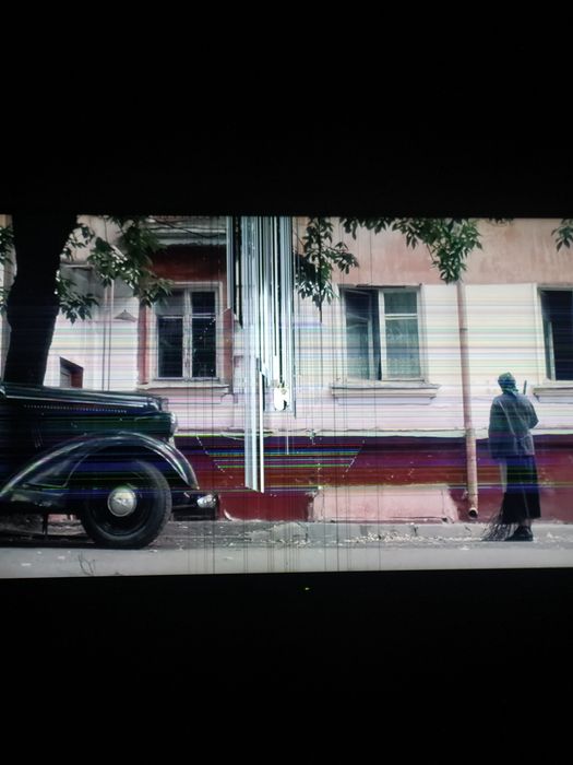 Продам телевизор .