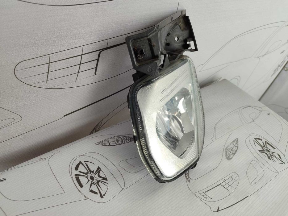 Proiector Ceata Stanga cu Suport Bara / Halogen Ford Fiesta MK8 Hatchback 2017–Prezent / Cod OEM H1BB-15A255-AB (5D2)