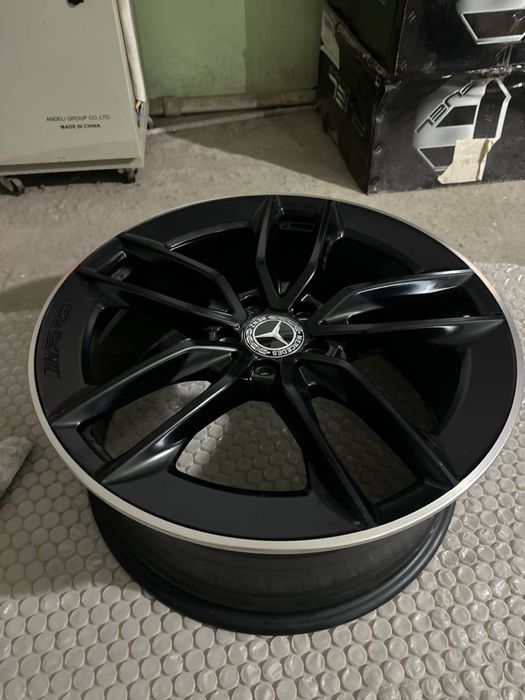 Оригинальные диски Mercedes AMG R20
