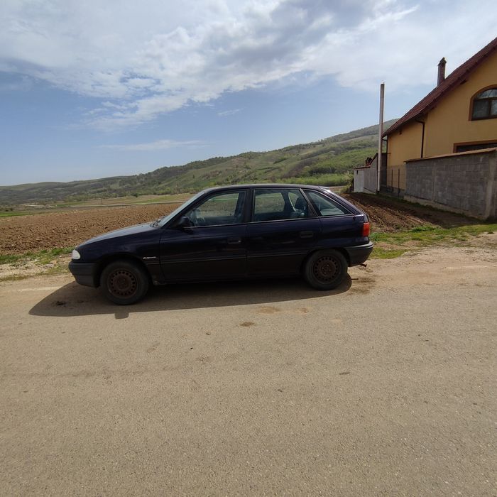 Vând Opel Astra 1994