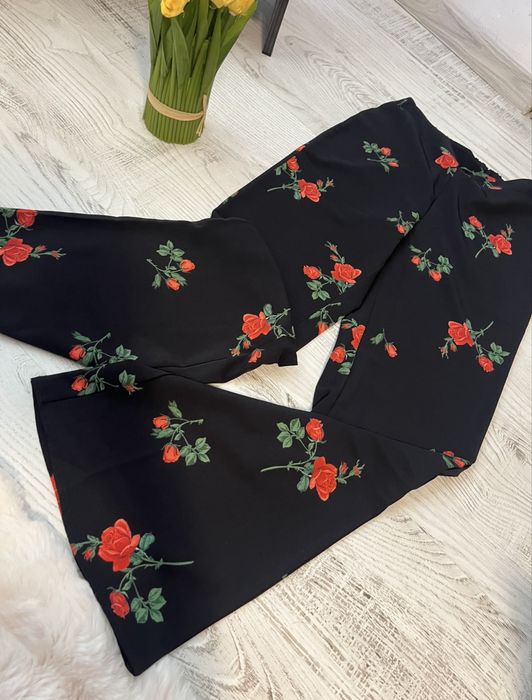 Pnataloni inflorati dama