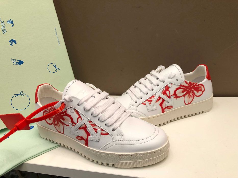 Off-White sneakers 35, 36 si 37, autentici, full box, retail 525 euro