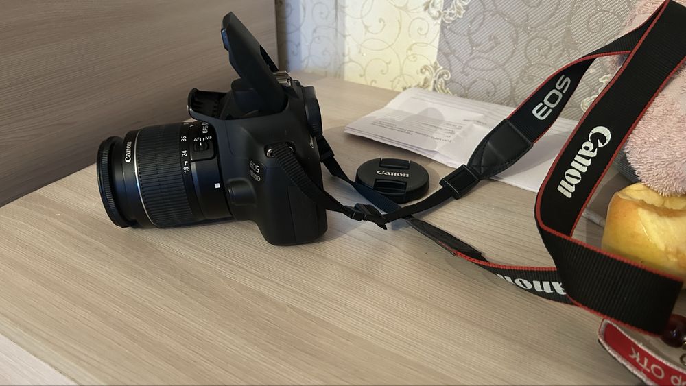 Canon EOS 1200D + Штатив бу