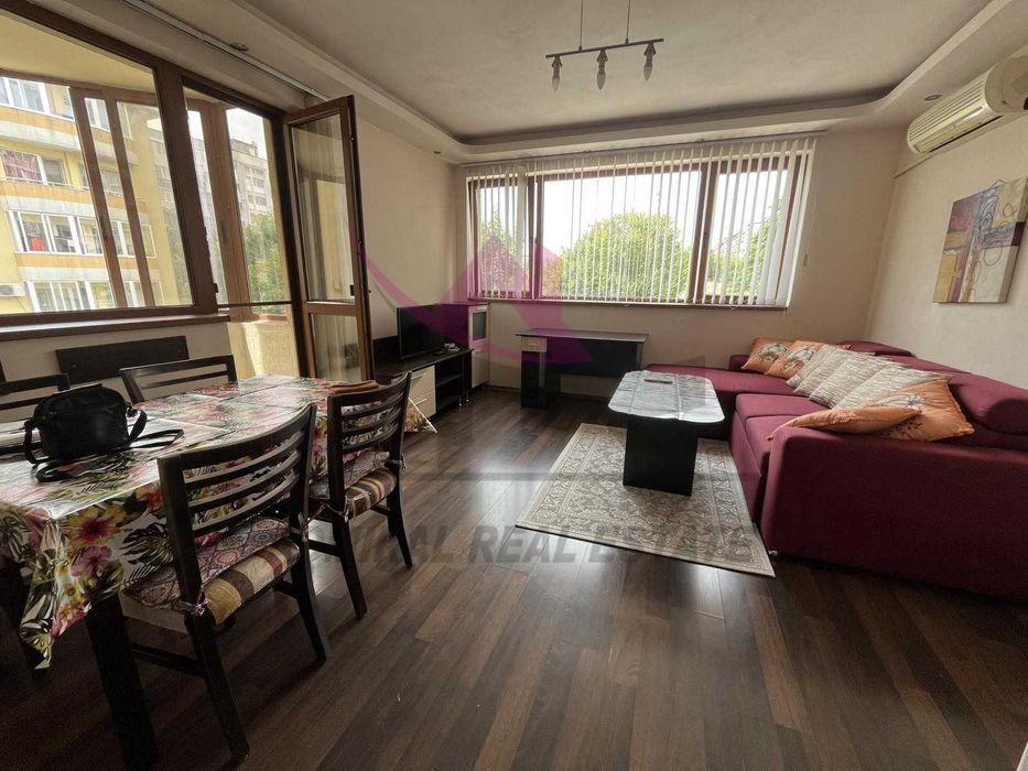Атрактивен двустаен -Възржадане
