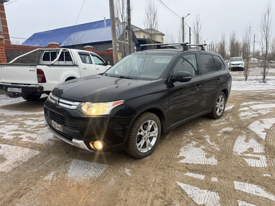 Mitsubishi Outlander 2015год Транзит