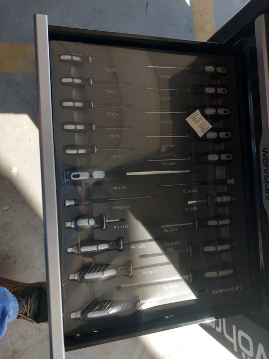 Dulap cu scule ptr atelier  complet echipat