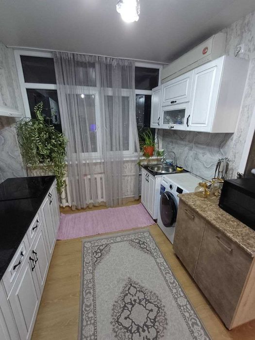 Продаётся 4-х комнатная квартира , Дархан.