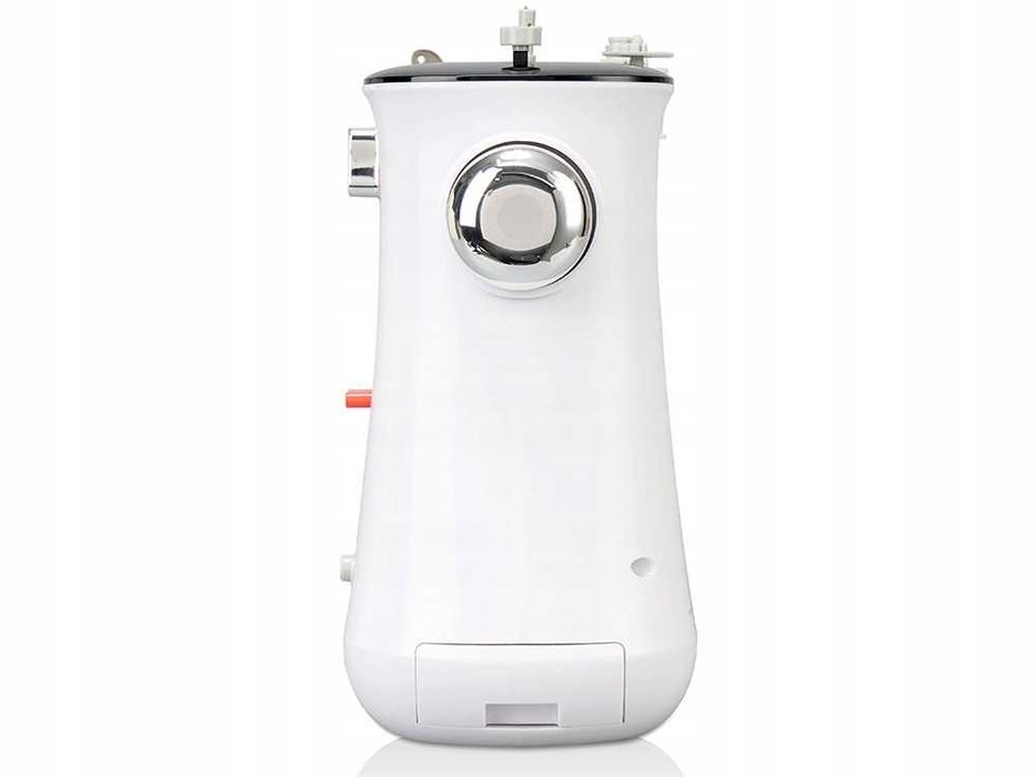 Шевна машина с педал и 12 програми на шиене