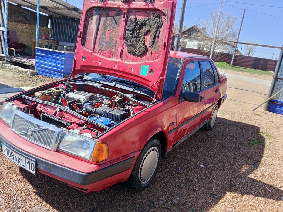 Продаю Автомобиль Volvo 460