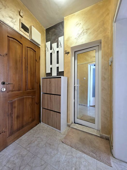 Дава се под наем Двустаен апартамент в Стара Загора, Център - 60 кв.м за 298.86 € - Снимка #4