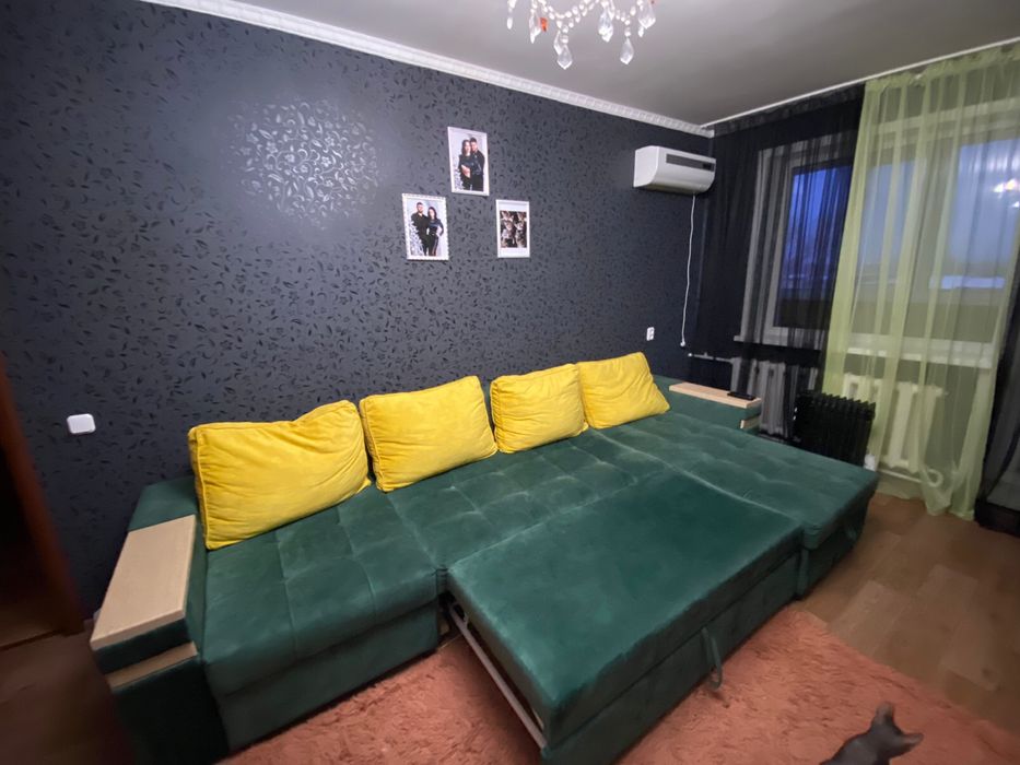 Продам диван срочно. Хороший торг