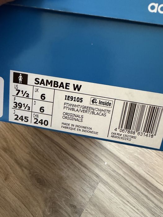 Оригинални нови кожени кецове Adidas Sambae ! 39,40 н