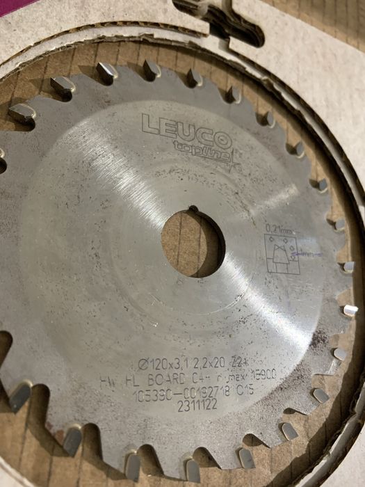 Дисковая пила,торцовочная пила