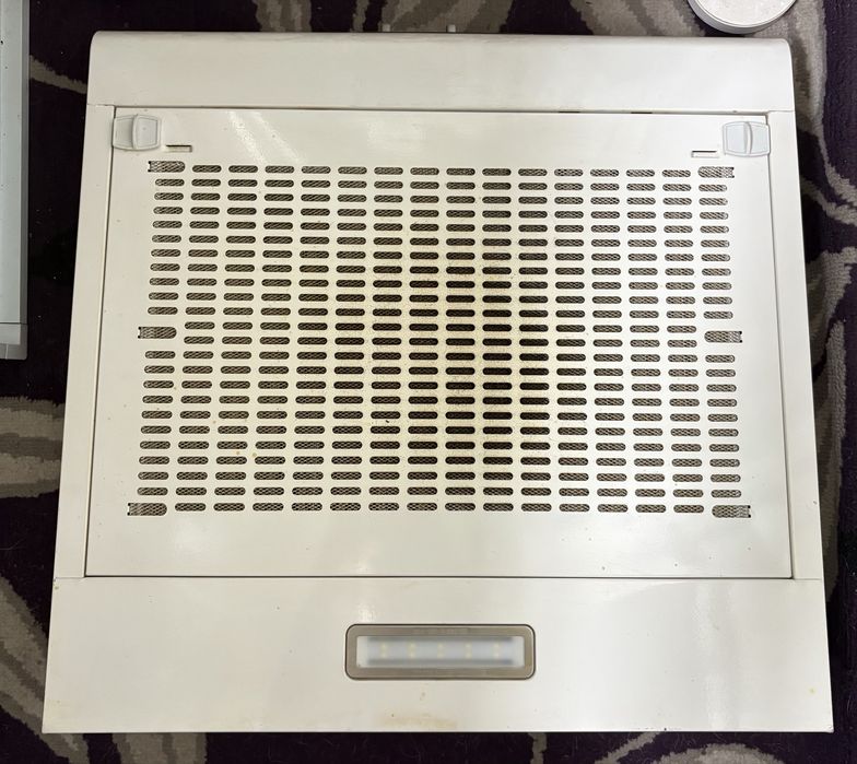 Продам вытяжку для кухни