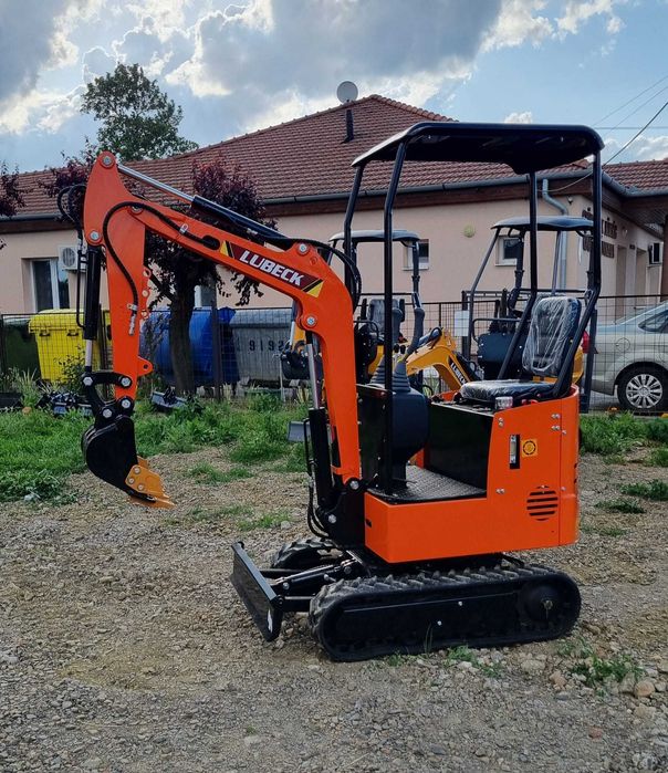 Miniexcavator Lubeck Ex 100 Nou Garantie 2 ani