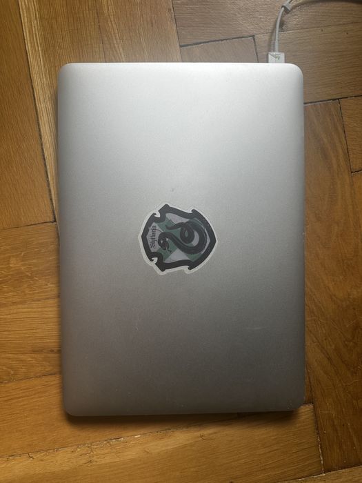 Apple Macbook pro 13 inch early 2015. 500GB!